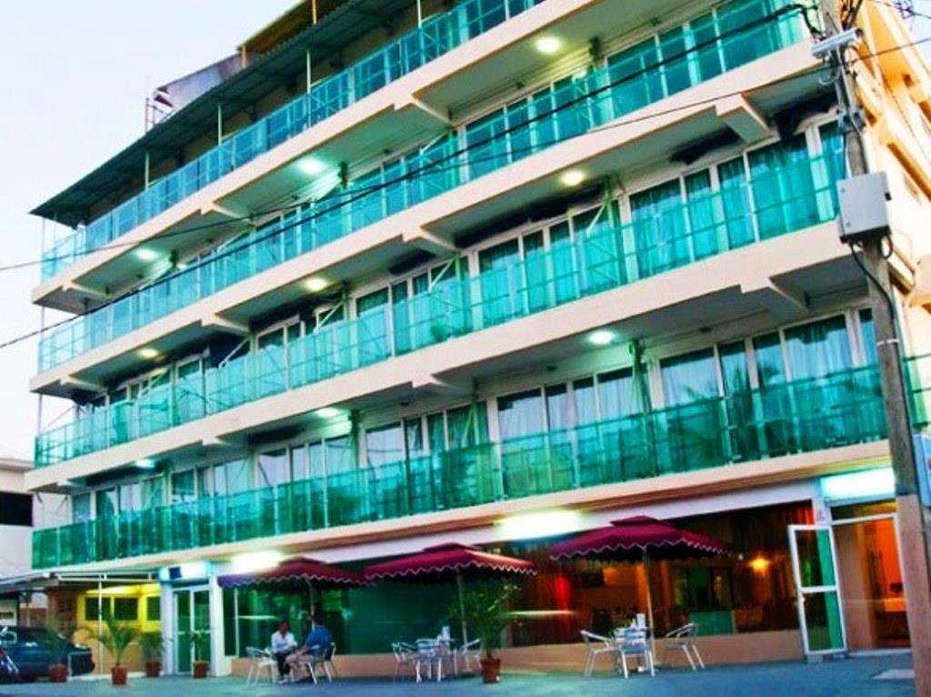 Hypertek Hotel 格兰贝伊 外观 照片