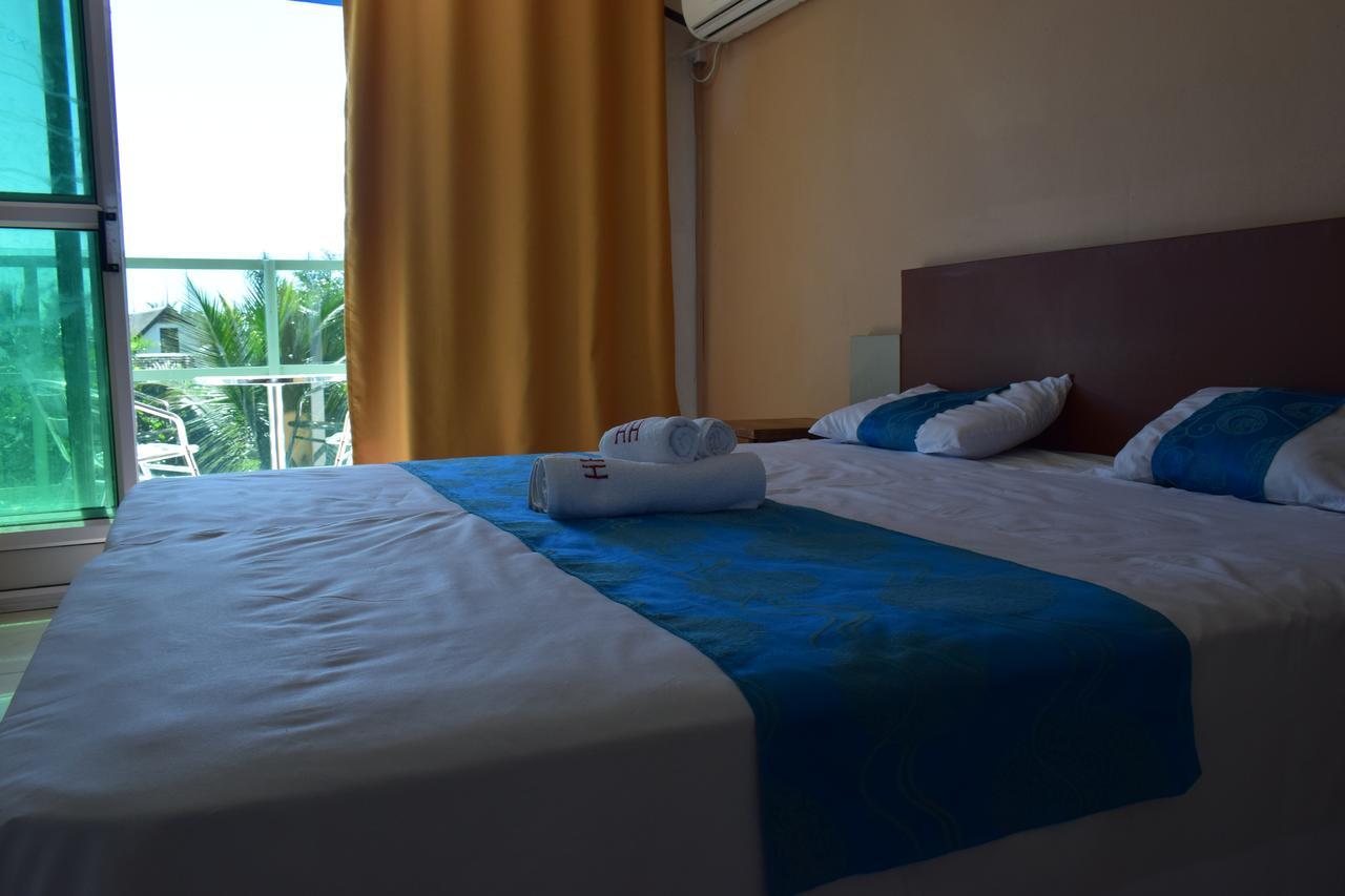 Hypertek Hotel 格兰贝伊 外观 照片